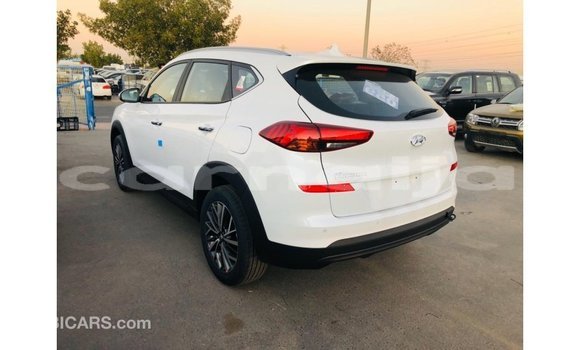 Buy Import Hyundai Tucson White Car in Import - Dubai in Abia State Buy Import Hyundai Tucson White Car in Import - Dubai in Abia State