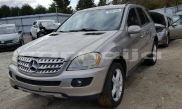 Acheter Neuf Voiture Mercedes-Benz ML–Class Gris à Abadan, Borno Acheter Neuf Voiture Mercedes-Benz ML–Class Gris à Abadan, Borno