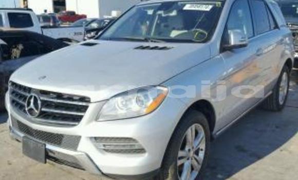 Acheter Neuf Voiture Mercedes-Benz ML–Class Gris à Aba, État d'Abia Acheter Neuf Voiture Mercedes-Benz ML–Class Gris à Aba, État d'Abia