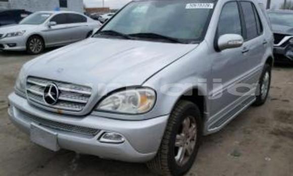 Acheter Neuf Voiture Mercedes-Benz ML–Class Gris à Ado Odo, Ogun Acheter Neuf Voiture Mercedes-Benz ML–Class Gris à Ado Odo, Ogun