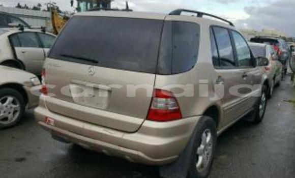Acheter Neuf Voiture Mercedes-Benz ML–Class Gris à Ado Odo, Ogun Acheter Neuf Voiture Mercedes-Benz ML–Class Gris à Ado Odo, Ogun