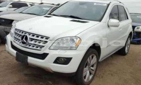 Acheter Neuf Voiture Mercedes-Benz ML–Class Gris à Ado Odo, Ogun Acheter Neuf Voiture Mercedes-Benz ML–Class Gris à Ado Odo, Ogun