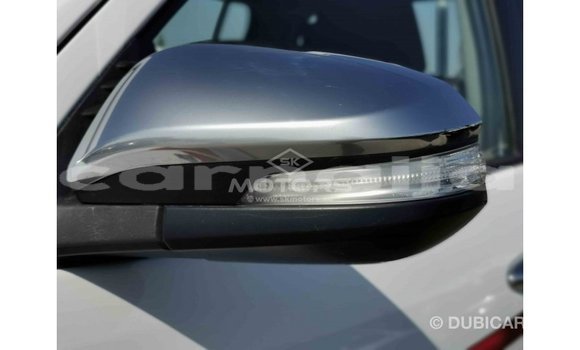 Acheter Import Voiture Toyota Hilux Blanc à Import - Dubai, État d'Abia Acheter Import Voiture Toyota Hilux Blanc à Import - Dubai, État d'Abia