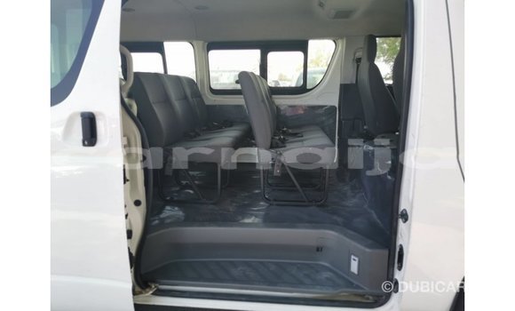Acheter Import Voiture Toyota Hiace Blanc à Import - Dubai, État d'Abia Acheter Import Voiture Toyota Hiace Blanc à Import - Dubai, État d'Abia