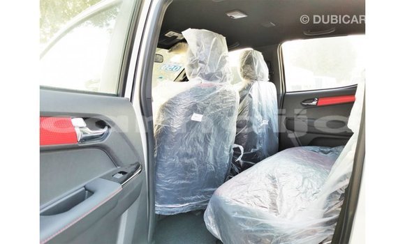 Buy Import Isuzu Rodeo White Car in Import - Dubai in Abia State Buy Import Isuzu Rodeo White Car in Import - Dubai in Abia State