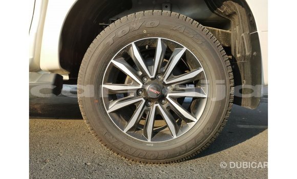 Buy Import Isuzu Rodeo White Car in Import - Dubai in Abia State Buy Import Isuzu Rodeo White Car in Import - Dubai in Abia State