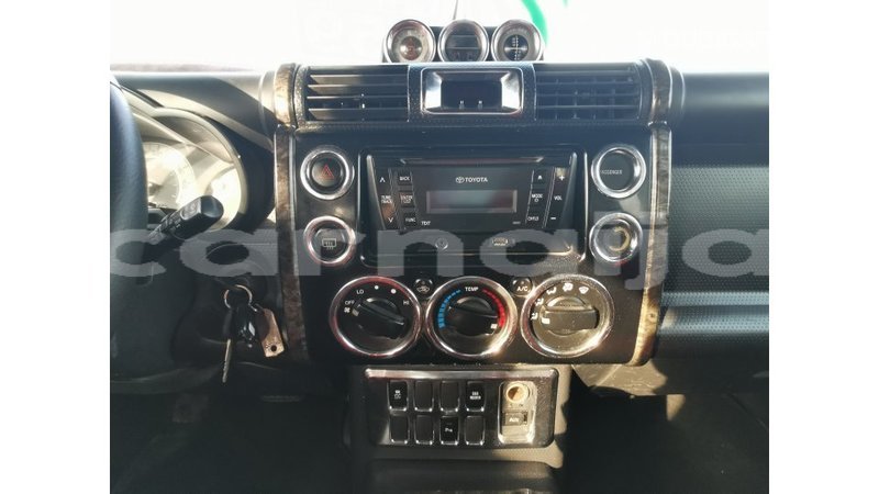 Big with watermark toyota fj cruiser abia state import dubai 9700