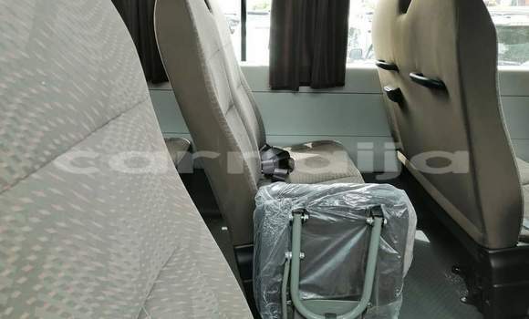 Acheter Import Voiture Toyota Coaster Blanc à Lagos, État de Lagos Acheter Import Voiture Toyota Coaster Blanc à Lagos, État de Lagos