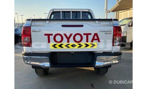 Buy Import Toyota Hilux White Car in Import - Dubai in Abia State Buy Import Toyota Hilux White Car in Import - Dubai in Abia State