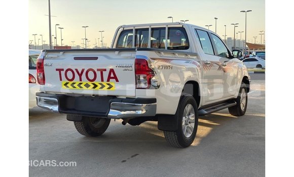Buy Import Toyota Hilux White Car in Import - Dubai in Abia State Buy Import Toyota Hilux White Car in Import - Dubai in Abia State