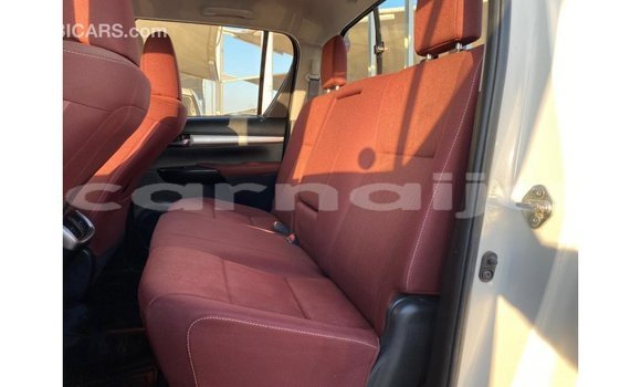 Buy Import Toyota Hilux White Car in Import - Dubai in Abia State Buy Import Toyota Hilux White Car in Import - Dubai in Abia State