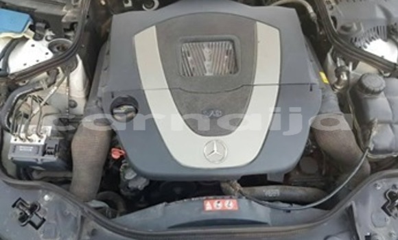 Acheter Occasion Voiture Mercedes-Benz E–Class Blanc à Kaduna, État de Kaduna Acheter Occasion Voiture Mercedes-Benz E–Class Blanc à Kaduna, État de Kaduna