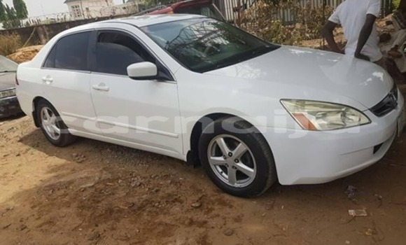Acheter Occasion Voiture Honda Accord Blanc à Kaduna, État de Kaduna Acheter Occasion Voiture Honda Accord Blanc à Kaduna, État de Kaduna