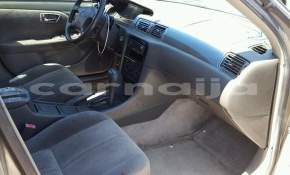 Acheter Occasion Voiture Toyota Camry Beige à Warri, État du Delta Acheter Occasion Voiture Toyota Camry Beige à Warri, État du Delta