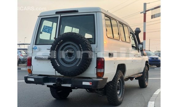 Buy Import Toyota Land Cruiser White Car in Import - Dubai in Abia State Buy Import Toyota Land Cruiser White Car in Import - Dubai in Abia State