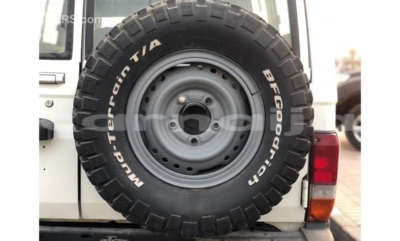 Buy Import Toyota Land Cruiser White Car in Import - Dubai in Abia State Buy Import Toyota Land Cruiser White Car in Import - Dubai in Abia State