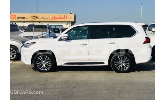 Acheter Import Voiture Lexus LX Blanc à Import - Dubai, État d'Abia Acheter Import Voiture Lexus LX Blanc à Import - Dubai, État d'Abia