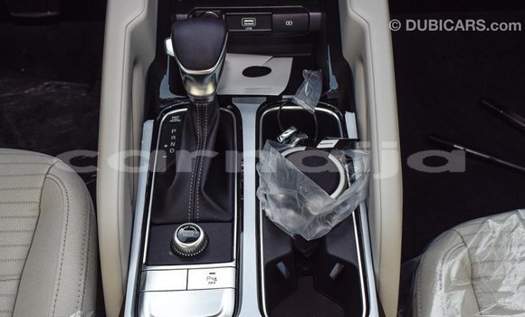 Acheter Import Voiture Kia Carens Blanc à Import - Dubai, État d'Abia Acheter Import Voiture Kia Carens Blanc à Import - Dubai, État d'Abia
