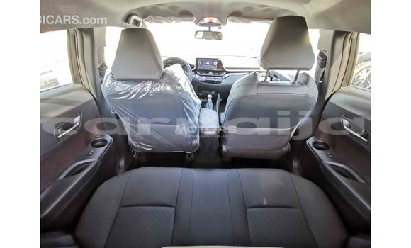 Acheter Import Voiture Toyota C-HR Bleu à Import - Dubai, État d'Abia Acheter Import Voiture Toyota C-HR Bleu à Import - Dubai, État d'Abia