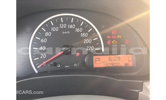 Acheter Import Voiture Nissan Sunny Blanc à Import - Dubai, État d'Abia Acheter Import Voiture Nissan Sunny Blanc à Import - Dubai, État d'Abia