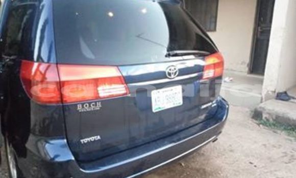 Buy Used Toyota Sienna Blue Car in Abuja in Lagos State Buy Used Toyota Sienna Blue Car in Abuja in Lagos State