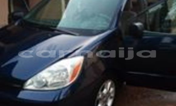 Buy Used Toyota Sienna Blue Car in Abuja in Lagos State Buy Used Toyota Sienna Blue Car in Abuja in Lagos State