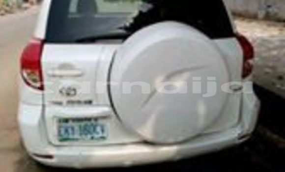 Buy Used Toyota RAV4 White Car in Lagos in Lagos State Buy Used Toyota RAV4 White Car in Lagos in Lagos State