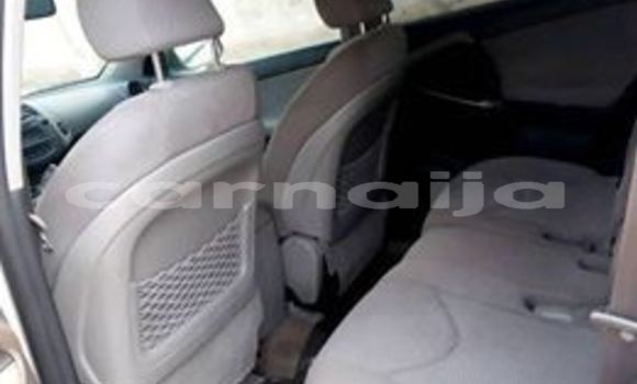 Buy Used Toyota RAV4 White Car in Lagos in Lagos State Buy Used Toyota RAV4 White Car in Lagos in Lagos State