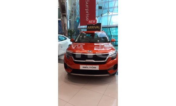 Buy Import Kia Carens Other Car in Import - Dubai in Abia State Buy Import Kia Carens Other Car in Import - Dubai in Abia State