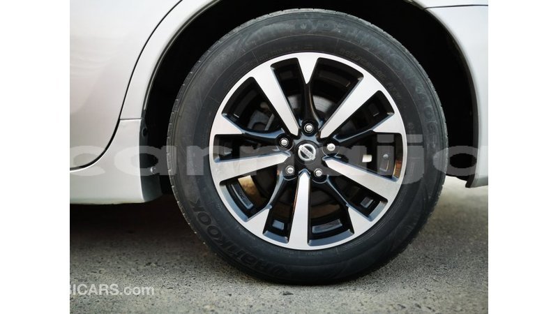 Big with watermark nissan altima abia state import dubai 9824