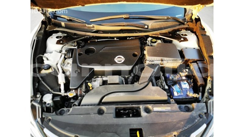 Big with watermark nissan altima abia state import dubai 9824