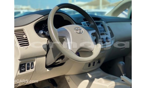 Buy Import Toyota Innova White Car in Import - Dubai in Abia State Buy Import Toyota Innova White Car in Import - Dubai in Abia State