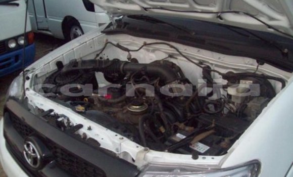 Acheter Import Voiture Toyota Hilux Blanc à Abeokuta, État d'Ogun Acheter Import Voiture Toyota Hilux Blanc à Abeokuta, État d'Ogun