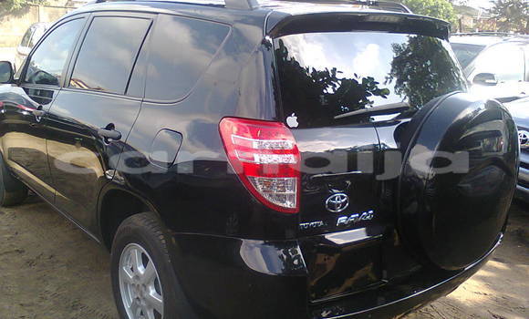 Acheter Occasion Voiture Toyota RAV4 Noir à Ughelli, État du Delta Acheter Occasion Voiture Toyota RAV4 Noir à Ughelli, État du Delta