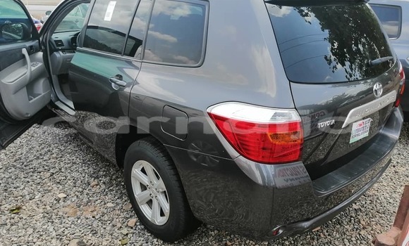 Acheter Neuf Voiture Toyota Highlander Noir à Ikeja, État de Lagos Acheter Neuf Voiture Toyota Highlander Noir à Ikeja, État de Lagos