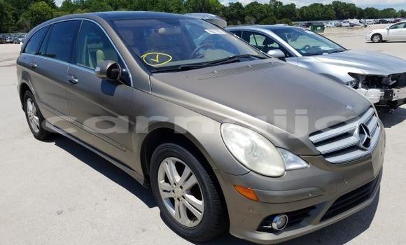 Buy Used Mercedes-Benz R–Class Brown Car in Port Harcourt in Rivers State Buy Used Mercedes-Benz R–Class Brown Car in Port Harcourt in Rivers State