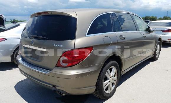 Buy Used Mercedes-Benz R–Class Brown Car in Port Harcourt in Rivers State Buy Used Mercedes-Benz R–Class Brown Car in Port Harcourt in Rivers State