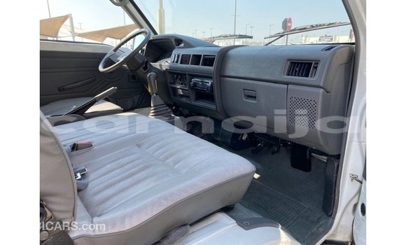 Acheter Import Utilitaire Mitsubishi Van Blanc à Import - Dubai, État d'Abia Acheter Import Utilitaire Mitsubishi Van Blanc à Import - Dubai, État d'Abia