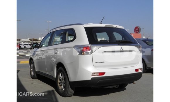 Buy Import Mitsubishi Outlander White Car in Import - Dubai in Abia State Buy Import Mitsubishi Outlander White Car in Import - Dubai in Abia State