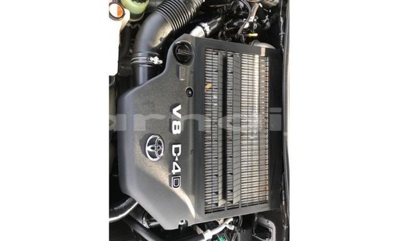 Acheter Import Voiture Toyota Land Cruiser Blanc à Import - Dubai, État d'Abia Acheter Import Voiture Toyota Land Cruiser Blanc à Import - Dubai, État d'Abia