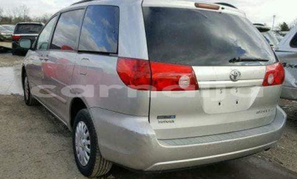 Acheter Occasion Voiture Toyota Sienna Gris à Abuja, État de Lagos Acheter Occasion Voiture Toyota Sienna Gris à Abuja, État de Lagos