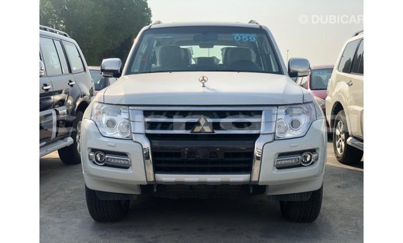 Buy Import Mitsubishi Pajero White Car in Import - Dubai in Abia State Buy Import Mitsubishi Pajero White Car in Import - Dubai in Abia State