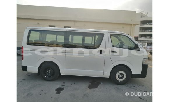 Acheter Import Utilitaire Toyota DA Blanc à Import - Dubai, État d'Abia Acheter Import Utilitaire Toyota DA Blanc à Import - Dubai, État d'Abia
