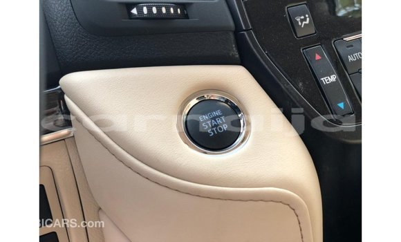 Acheter Import Voiture Toyota Land Cruiser Noir à Import - Dubai, État d'Abia Acheter Import Voiture Toyota Land Cruiser Noir à Import - Dubai, État d'Abia