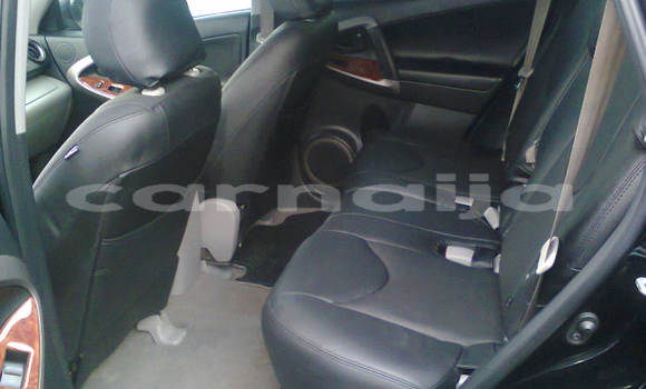 Acheter Occasion Voiture Toyota RAV4 Noir à Damaturu, État de Yobe Acheter Occasion Voiture Toyota RAV4 Noir à Damaturu, État de Yobe
