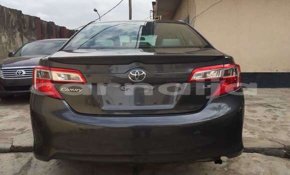 Acheter Neuf Voiture Toyota Camry Noir à Ikeja, État de Lagos Acheter Neuf Voiture Toyota Camry Noir à Ikeja, État de Lagos