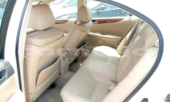 Buy Used Lexus ES 300 White Car in Abuja in Lagos State Buy Used Lexus ES 300 White Car in Abuja in Lagos State