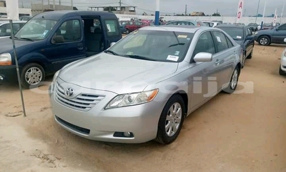 Buy Used Toyota Camry Silver Car in Anambra in Anambra Buy Used Toyota Camry Silver Car in Anambra in Anambra