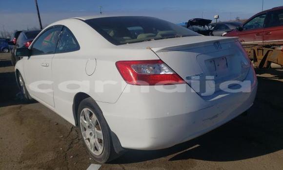 Buy Used Honda Civic White Car in Kaduna in Kaduna State Buy Used Honda Civic White Car in Kaduna in Kaduna State