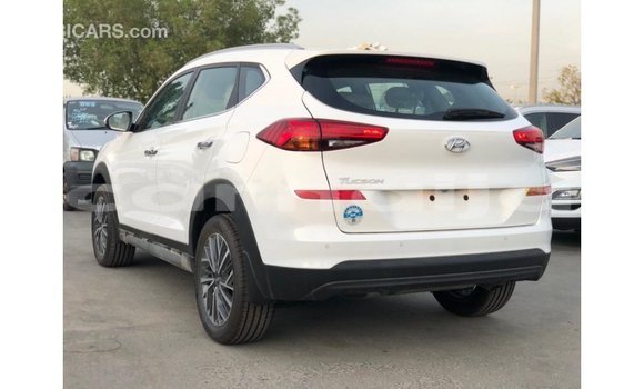 Buy Import Hyundai Tucson White Car in Import - Dubai in Abia State Buy Import Hyundai Tucson White Car in Import - Dubai in Abia State